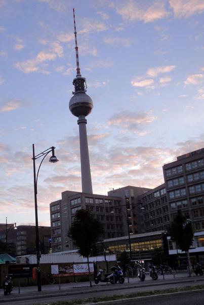 </BR>Maker: SONY</BR>Model: DSC-WX1</BR>Exposure Time: 1/500s</BR>F-stop: f/2.8</BR>ISO: 160</BR>Focal Length: 6mm